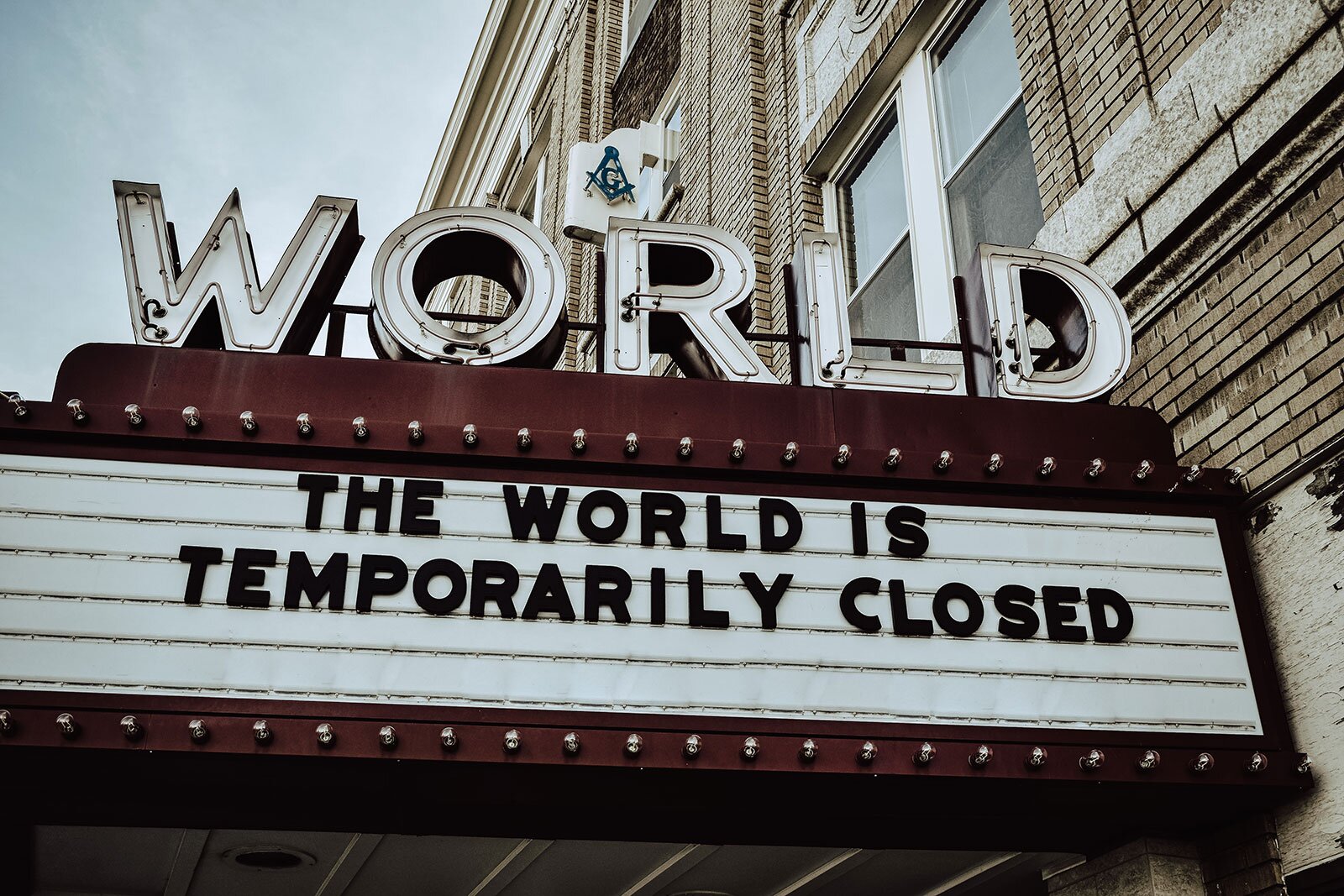 world is closed - Nowe wcielenie
